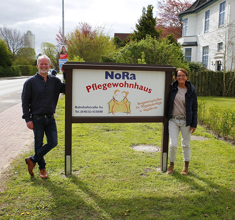 Das Ehepaar Bernd Nommensen und Birgit Rambach-Nommensen hat im Februar 2010 das NoRa Pflegewohnhaus in Wesselburen eröffnet.